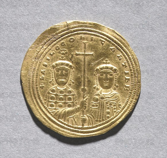 Nomisma with Basil II Bulgarotonos and His Brother Constantine VIII (reverse), 977-1025. Byzantium, Constantinople, 10th-11th century. Gold; diameter: 2.6 cm (1 in.).