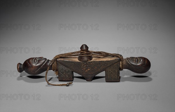 Divination Implement, 1890- 1910. Africa, Central Africa, Democratic Republic of the Congo, Kuba, Late 19th- Early 20th century. Wood; overall: 8.9 cm (3 1/2 in.)