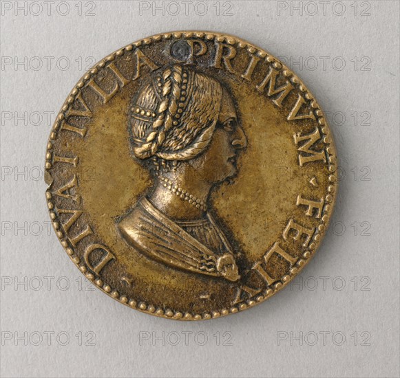 Diva Julia (obverse) Dubia Fortuna (reverse) , c. 1490. Antico (Italian, c. 1460-1528). Bronze; diameter: 3.7 cm (1 7/16 in.).