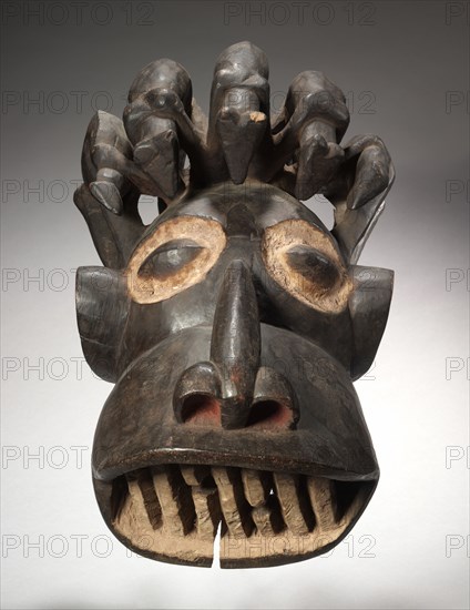 Helmet Mask, early 1900s. Equatorial Africa, Cameroon, possibly Kom, early 20th century. Wood, pigment; overall: 33 x 63.5 x 41.9 cm (13 x 25 x 16 1/2 in.)
