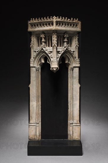 Architectural Canopy, c. 1450-1475. France, Burgundy, 15th century. Limestone from Tonnerre; overall: 50.8 x 22.1 cm (20 x 8 11/16 in.)