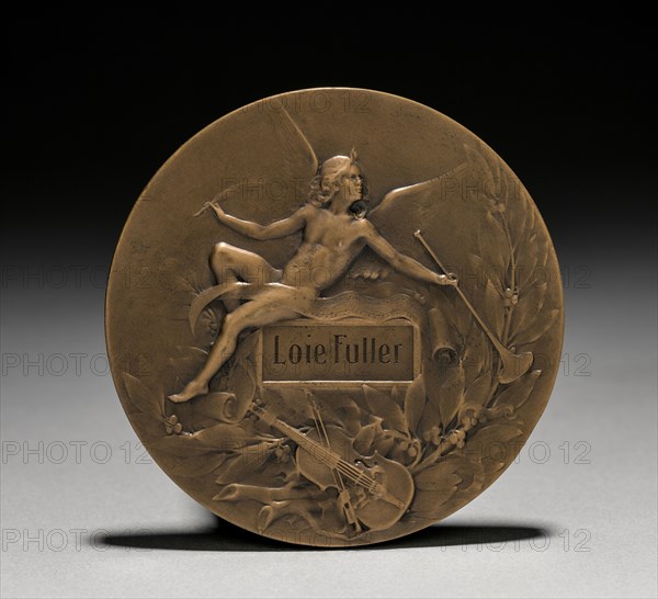Medal Presented to Loïe Fuller by the French Government: Allegory of Music (reverse). Marie Alexandre Lucien Coudray (French, 1864-1932). Bronze; diameter: 7 cm (2 3/4 in.).