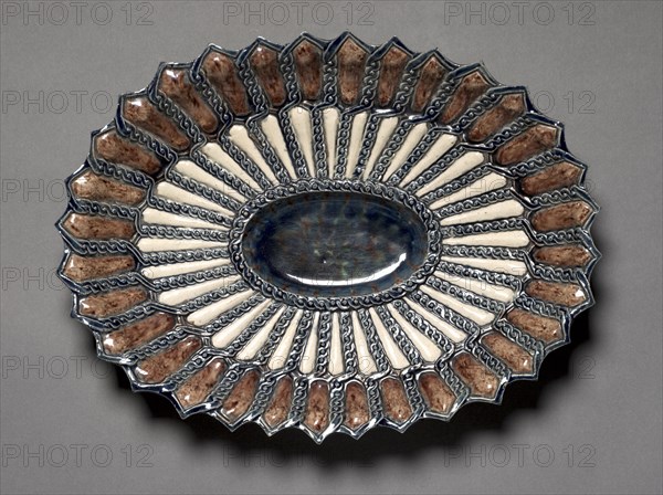 Oval Dish, late 1500s. Circle of Bernard Palissy (French, 1510-1589). Lead-glazed earthenware; overall: 32 x 24 cm (12 5/8 x 9 7/16 in.).