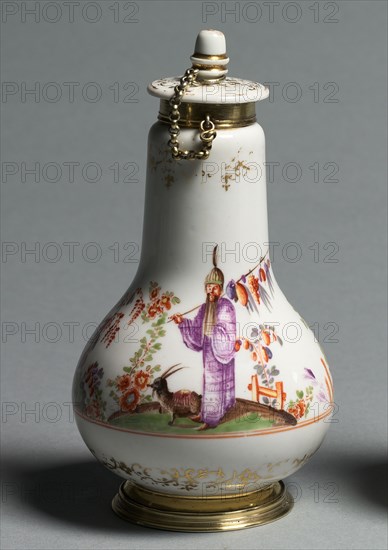 Covered Flask, c. 1720-1723. Meissen Porcelain Factory (German). Porcelain with gilt metal mounts; overall: 14.2 x 7.7 cm (5 9/16 x 3 1/16 in.).
