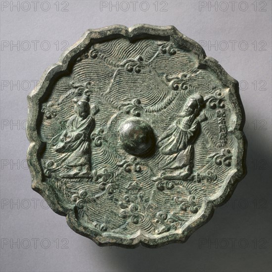 Octafoil Mirror with Two Immortals Crossing the Ocean, mid 10th-late 13th century. China, Song dynasty (960-1279). Bronze; diameter: 17.6 cm (6 15/16 in.); overall: 1 cm (3/8 in.); rim: 0.6 cm (1/4 in.).