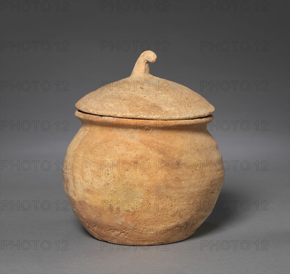 Lidded Jar with Horn Handle, 400s-500s. Korea, Silla (57 BC-AD 935) or Kaya (42-562) period. Red earthenware with applied red slip; overall: 15.2 cm (6 in.); outer diameter: 13.4 cm (5 1/4 in.).