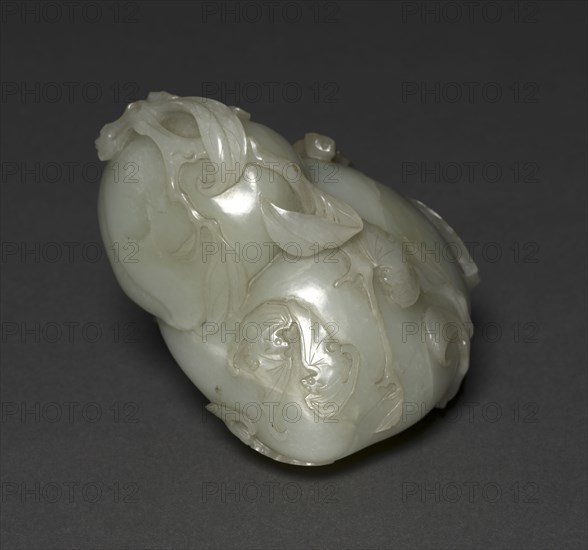 Peaches and Bats, late 1600s-1700s. China, Qing dynasty (1644-1911). Greenish-white jade; overall: 9.9 x 13.5 x 11.5 cm (3 7/8 x 5 5/16 x 4 1/2 in.).