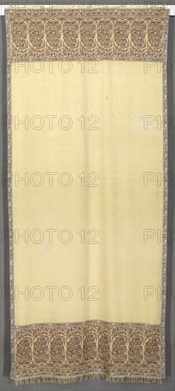 Long Shawl, before 1815. France?, 19th century. 2/2 twill weave ground with supplementary weft pattern in 3/1 (Z) weave twill; silk; overall: 292.1 x 126.4 cm (115 x 49 3/4 in.)