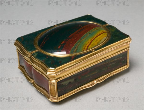 Snuff Box, 1732. Noel Hardivilliers (French). Hardstone, jasper panels, gold;