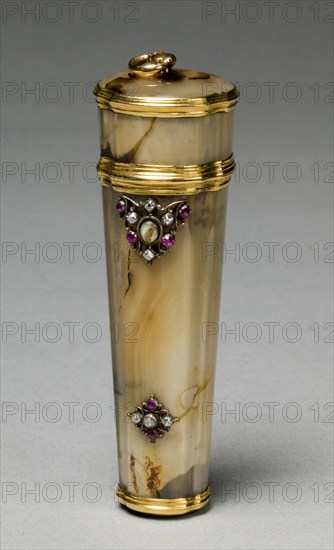 Case with Grooming Implements (Etui), c. 1745-60. England, mid 18th century. Gold mounted agate, diamonds, rubies, interior fitted with implements; overall: 9.5 cm (3 3/4 in.).