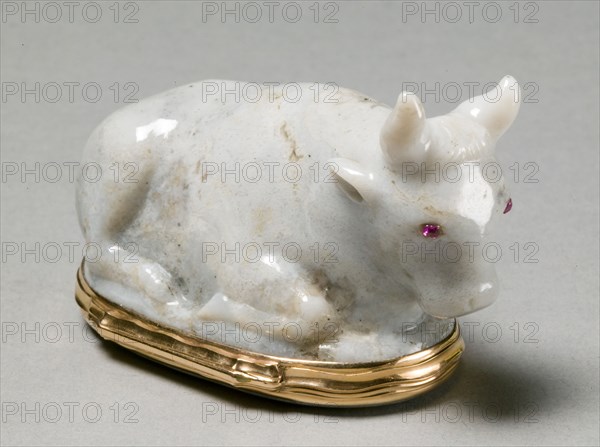 Snuff Box in the Form of a Reclining Bull (Bonbonnière), c. 1750-60. Germany, Berlin or Dresden, 18th century. Chalcedony, gold rubies; overall: 4.5 x 4.1 cm (1 3/4 x 1 5/8 in.).