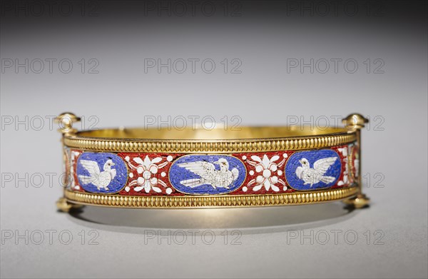 Bracelet, c. 1860-1870. Attributed to Fortunato Pio Castellani Firm (Italian). Gold, micro-mosaic glass; diameter: 7.7 cm (3 1/16 in.).