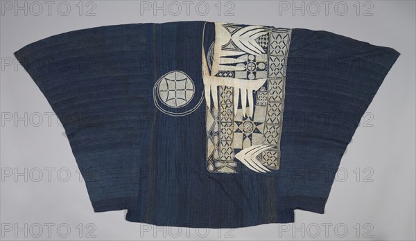 Man's Tunic/Robe, possibly 1750-1799. Niger or Nigeria, Hausa or Nupe peoples, possibly mid to late 1800s. Cotton, silk; overall: 120 x 226 cm (47 1/4 x 89 in.)