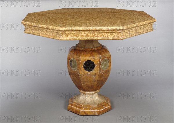 Octagonal Table; Mantua, possibly, Italy; about 1550; Rosso di Verona inlaid with nero antico and cipollina marble