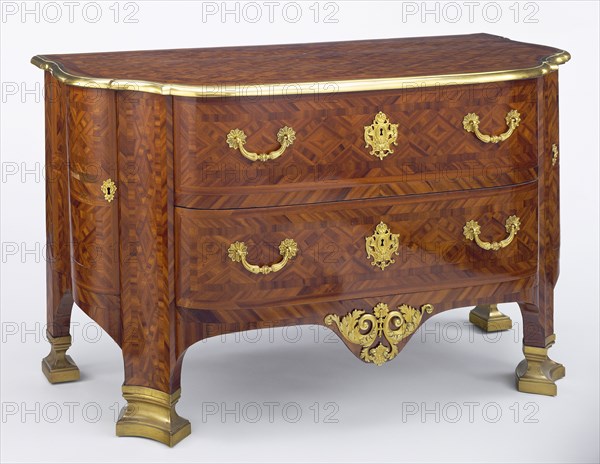 Commode; Paris, France; about 1710 - 1715; Fir and oak veneered with bloodwood and walnut; drawers of fir, oak and walnut; gilt