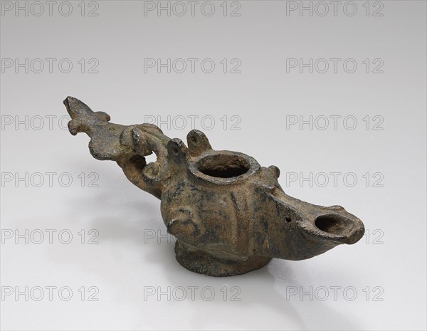 Lamp, Turkey; 1st century B.C. - 1st century A.D; Bronze; 2.7 × 3.1 × 9.6 cm, 1 1,16 × 1 1,4 × 3 3,4 in