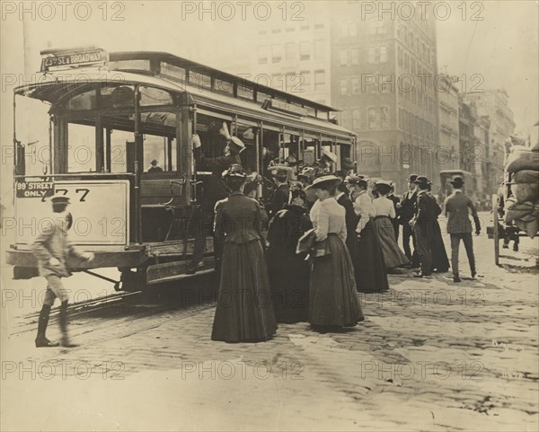 New York Streetcar; Joseph Byron, American, born England, 1847 - 1923, New York, New York, United States; 1890s; Albumen silver