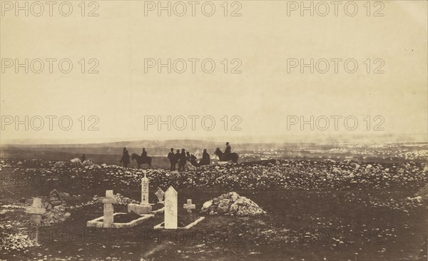 Officers on the lookout at Cathcarts Hill; Roger Fenton, English, 1819 - 1869, 1855; Salted paper print; 21 x 34.3 cm