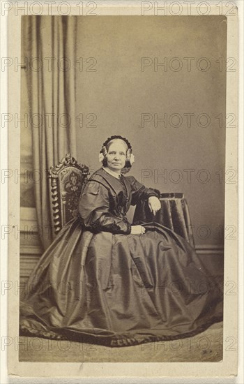 middle-aged woman, seated; Lloyd & Jefferson; 1860s; Albumen silver print