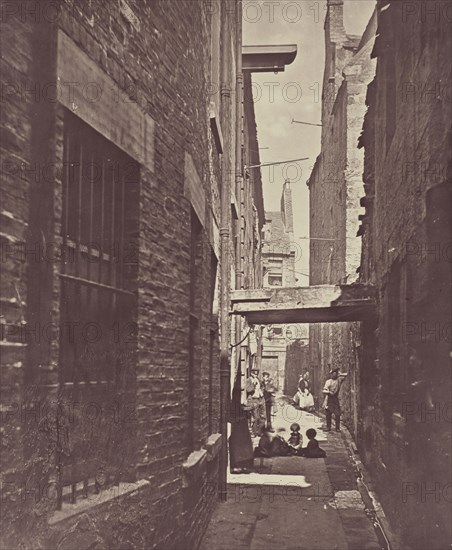 Close, No. 29 Gallowgate; Thomas Annan, Scottish,1829 - 1887, Glasgow, Scotland; negative 1868 - 1871; print 1877; Carbon print