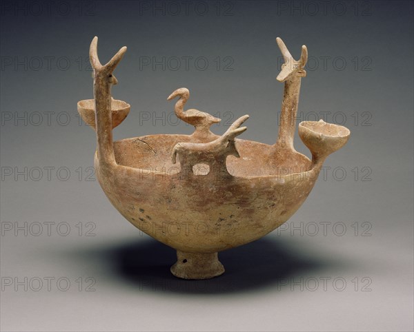 Bowl with Cattle and a Vulture; Cyprus; 2300 - 1900 B.C; Terracotta; 34.6 x 30 cm, 13 5,8 x 11 13,16 in