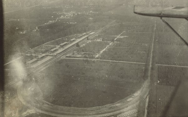 View of oval field; Fédèle Azari, Italian, 1895 - 1930, Italy; 1914 - 1929; Gelatin silver print; 8.3 x 9 cm, 3 1,4 x 3 9,16 in