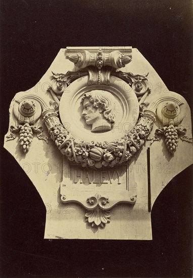 Médaillons - Tympans des arcades du rez-de-chaussée, facade principale, Louis-Émile Durandelle, French, 1839 - 1917, Paris
