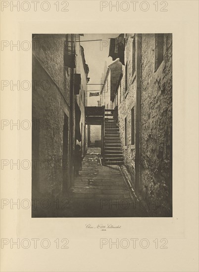 Close No. 128 Saltmarket; Thomas Annan, Scottish,1829 - 1887, Glasgow, Scotland; negative 1868; print 1900; Photogravure