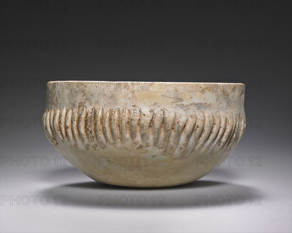 Ribbed Bowl; Eastern Mediterranean; end of 1st century B.C. - beginning of 1st century A.D; Glass; 5.2 x 10.1 cm, 2 1,16 x 4 in