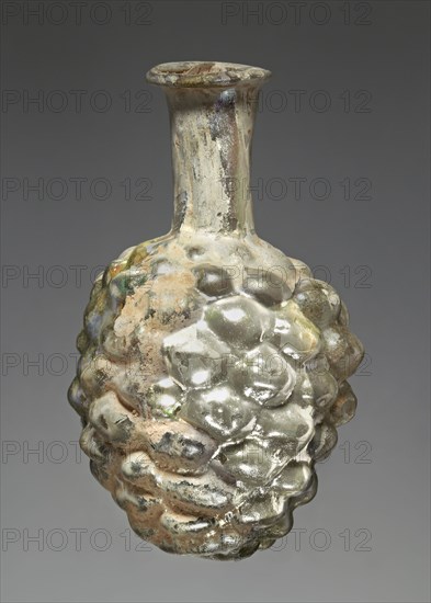 Grape Flask; Eastern Mediterranean; about 1st - 2nd century; Glass; 10 cm, 3 15,16 in