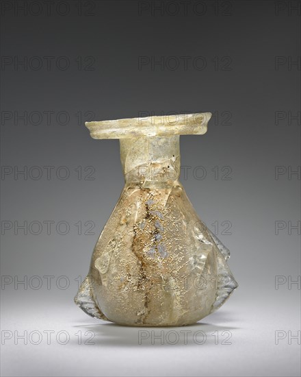 Colorless Sprinkler Flask with pinched decoration; Roman Empire; 3rd - 4th century; Glass; 7.5 x 5 cm, 2 15,16 x 1 15,16 in