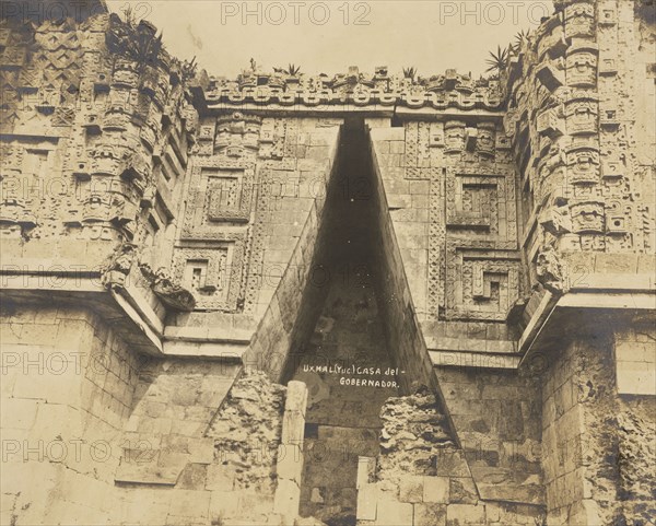 Governor's Palace, Uxmal, Mexico): south arch, Views of Aztec, Maya, and Zapotec ruins in Mexico, Charnay, Désiré, 1828-1915