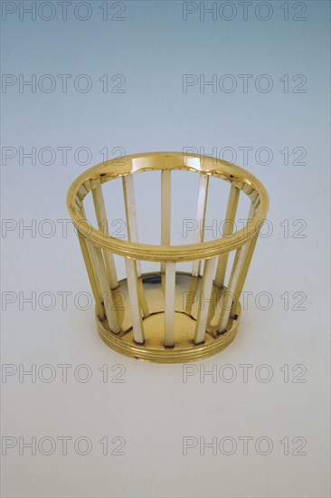 Golden tangle basket with mother-of-pearl bars, tuft basket basket holder gold mother of pearl, cast die-cast Golden ball basket