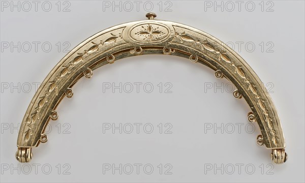Gold purse with lily pattern, purse clip braces clothing accessory clothing gold, engraved stitched semi-circular bag bracket