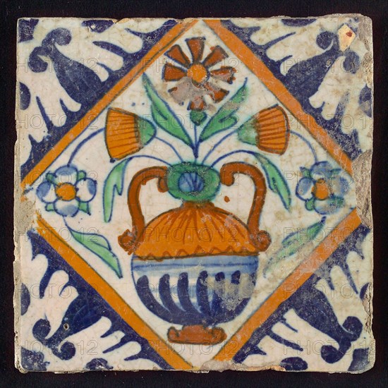 Flower tile, flowerpot in square, corner pattern palmet, wall tile tile sculpture ceramic earthenware glaze, baked 2x glazed