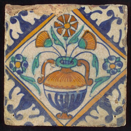 Flower tile, flowerpot in square, corner pattern palmet, wall tile tile sculpture ceramic earthenware glaze, baked 2x glazed