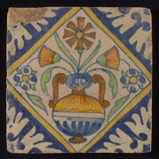 Flower tile, flowerpot in square, corner pattern palmet, wall tile tile sculpture ceramic earthenware glaze, baked 2x glazed