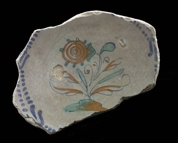 Fragment majolica dish, polychrome, flower with swaying leaves on piece of ground, plate crockery holder soil find ceramic
