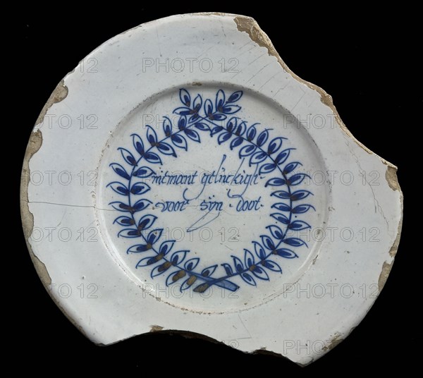 Faience plate, blue on white background, spell plate, dish plate crockery holder soil find ceramic earthenware glaze tin glaze