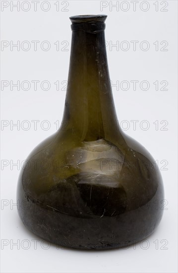 Belly stock bottle, 'horse's hoof', wine bottle holder bottle soil find glass, free blown and shaped glass application Circular