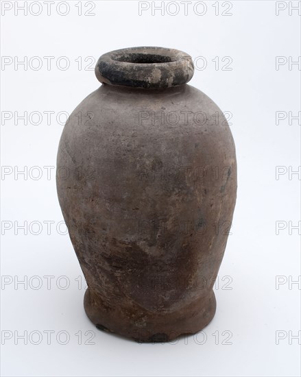 Pottery pot on stand, baluster shape, used in the sugar industry, sugar bowl pot holder soil find ceramic earthenware glaze lead