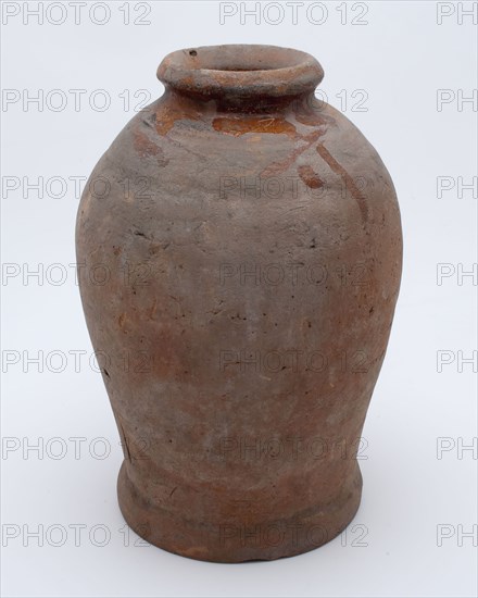 Pottery pot on stand, baluster shape, used in the sugar industry, sugar bowl pot holder soil find ceramic earthenware glaze lead