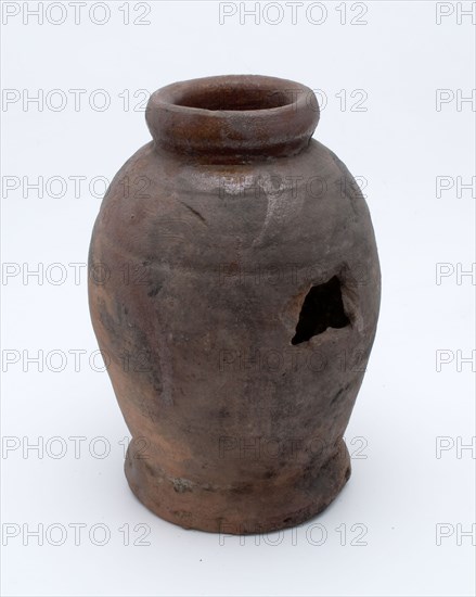 Pottery pot on stand, baluster shape, used in the sugar industry, sugar pot pot holder soil find ceramic earthenware glaze lead