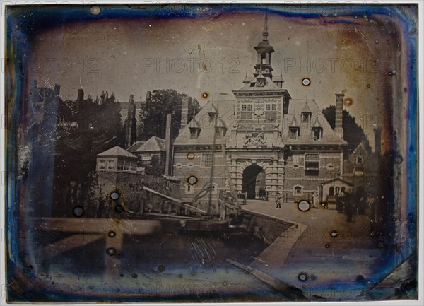 Photo with view of the Ooster Oudehoofdpoort in Rotterdam, daguerreotype photo footage metal, topography cityscape Rotterdam