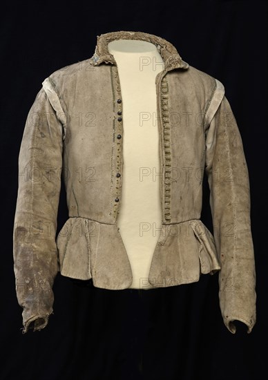 Riding coat, redingote of Hugo de Groot (Delft 1583 - Rostock 1645), goatskin with hooks and eyes, nest holes and bells, doublet