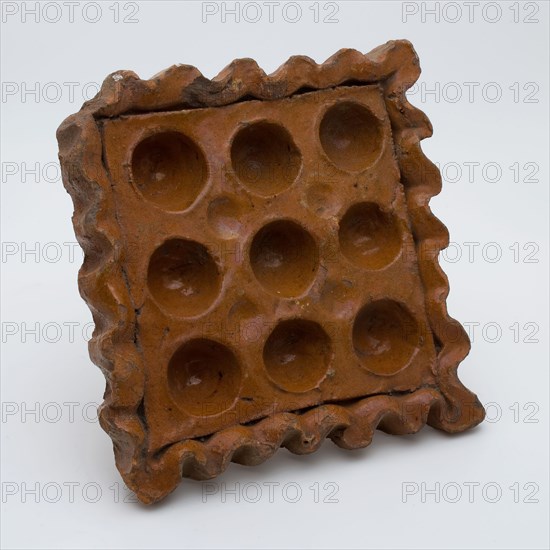 Square chicken drinking trough or chick stone, delineated by wavy rim, trough holder ceramic earthenware glaze lead glaze