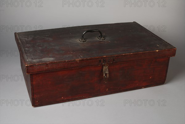 Rectangular box with flap lid, exterior mahogany color stained, inside painted blue, on edge lid 1853, storage box coffin holder