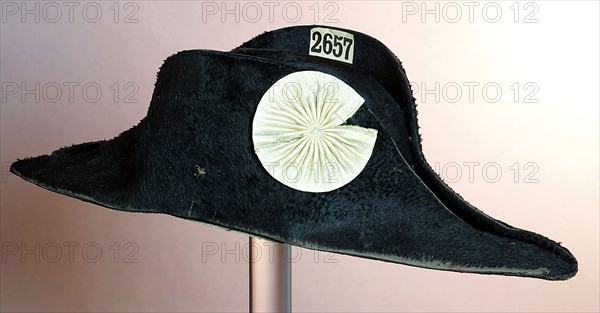 Black hairfelt two-sided stitch, bicorne, with previously orange silk cockade, bicorne stitch hat headgear men's clothing