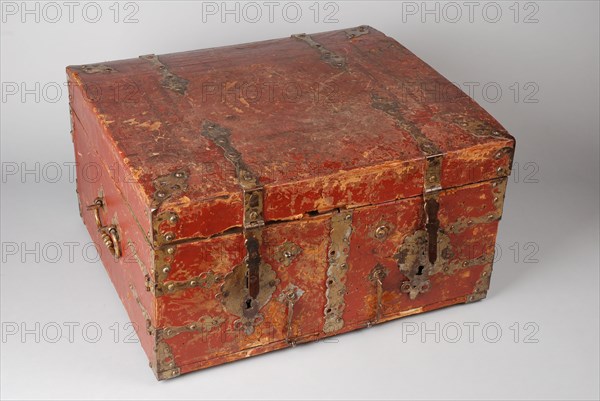 Wooden archive chest of Adriaen van der Werff, with fittings, locks and key, archive case casket cupboard furniture furniture