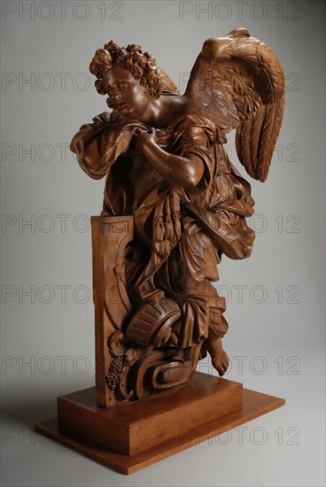 Frans van Ursel, Wooden church statue: angel, sculpture sculptures oak wood, V. Ussel fecit (Van Ussel made this) church